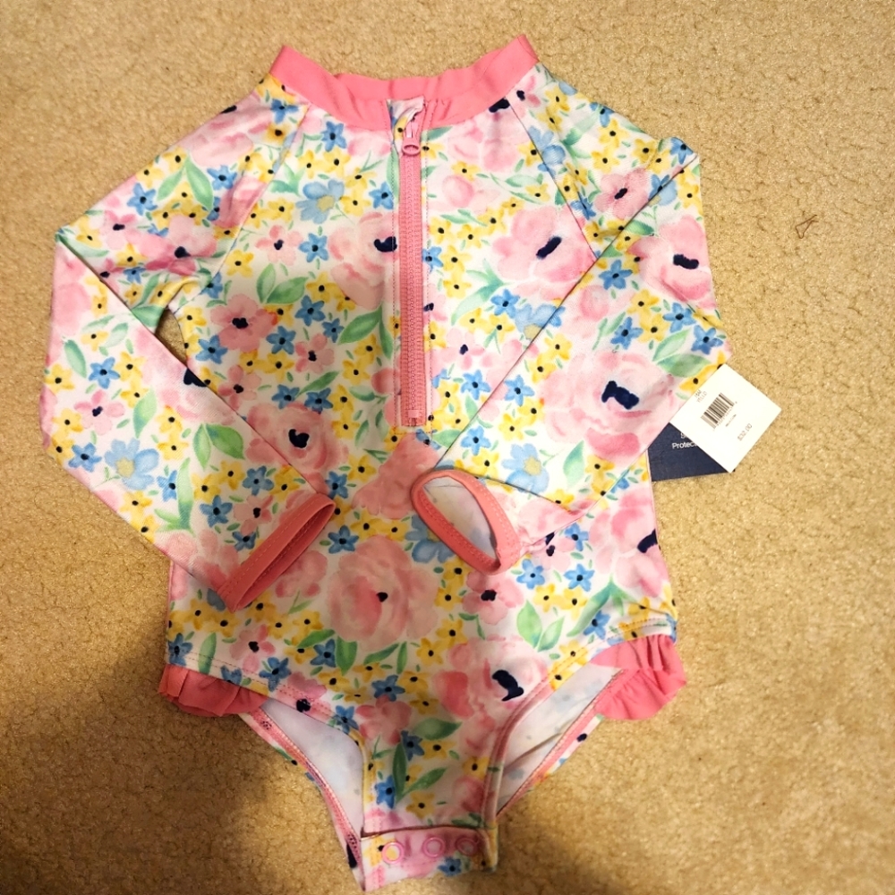 NWT Crown & Ivy floral 1pc bathing suit with crotch snaps